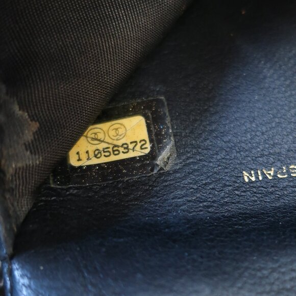 Authentic Womens Chanel Caviar Black Interlocked CC Bi-Fold Wallet - Picture 7 of 12